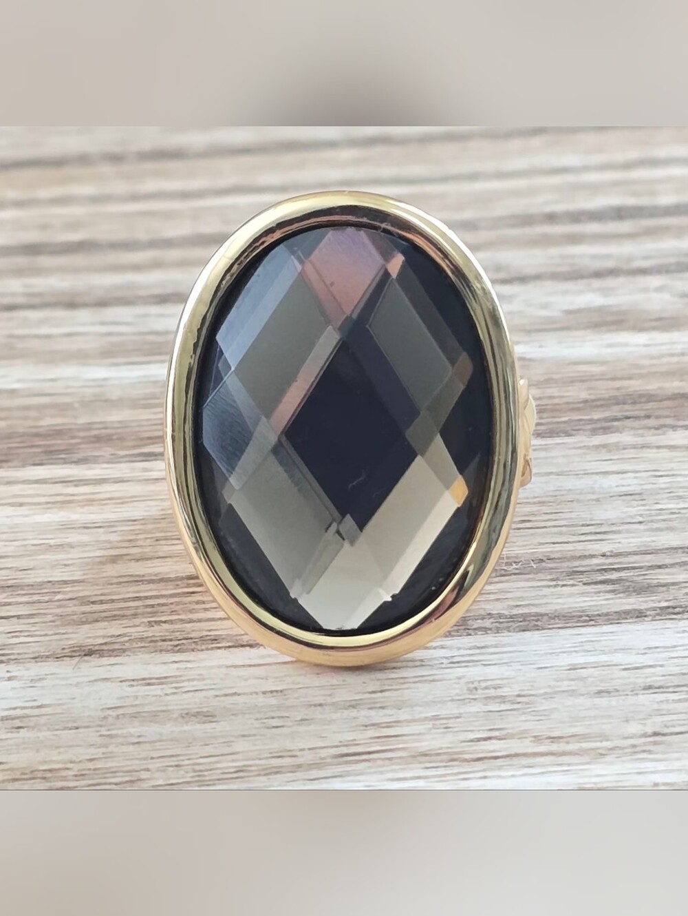 Vintage Style cocktail ring designed by Camille Lucie - Picture 6 of 7